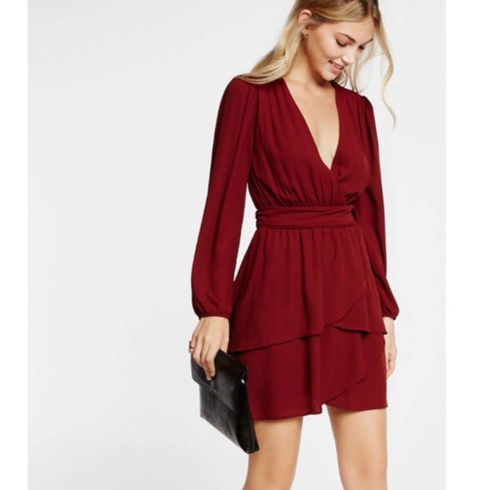 Express Tiered Fit and Flare Dress || Size 6